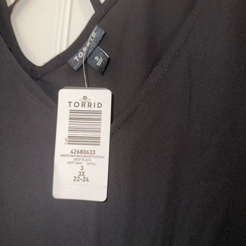 TORRID GEORGETTE STRAPPY BACK DOLMAN SHORT SLEEVE BLOUSE NEW - Picture 7 of 11